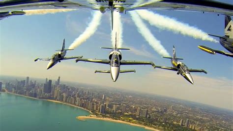 Watch: Breitling jets perform at Chicago air show 